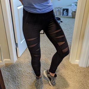 Lululemon mesh wunder unders